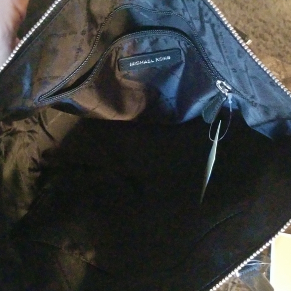 Michael Kors purse NWT - Picture 6 of 12